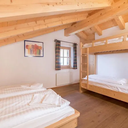 Chalet For 8 In Wald Im Pinzgau Semesterbostad *