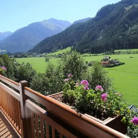 With Mountain Views In Wald Nyaraló *