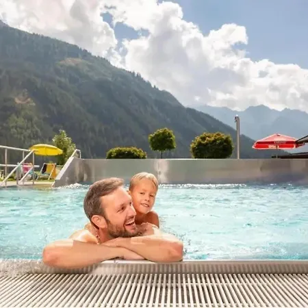 With Mountain Views In Wald Nyaraló