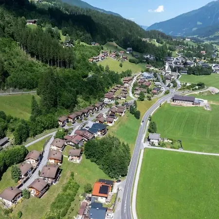 Nyaraló With Mountain Views In Wald